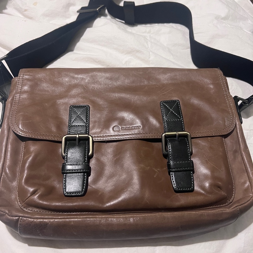 DELSEY Paris Leather Cognac Mason  Messenger Bag